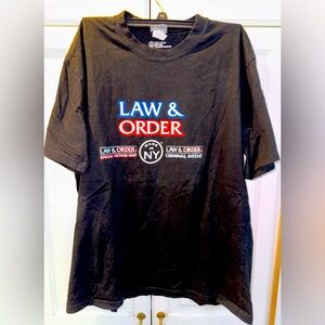 Men’s Black Law & Order Graphic T-Shirt Size XL
